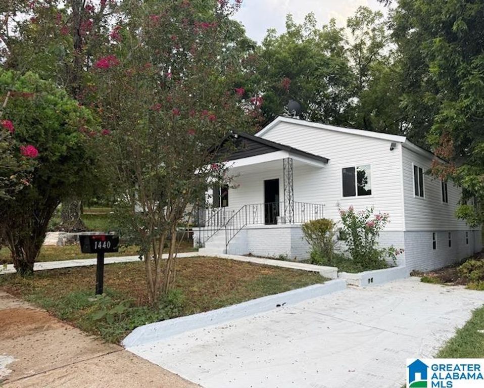 1440 16TH WAY SW, Birmingham, AL 35211
