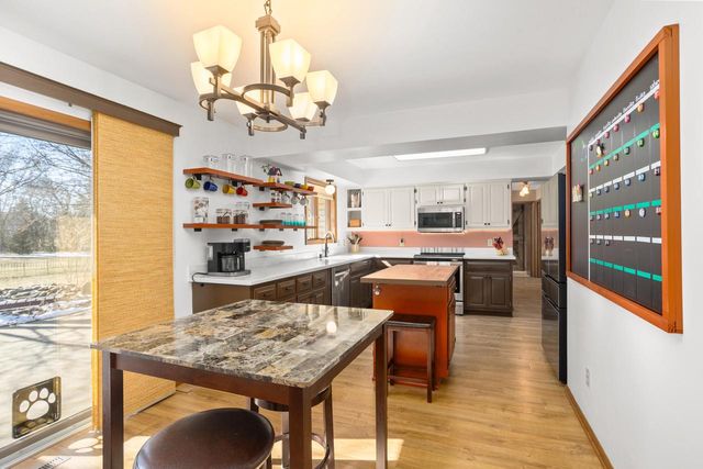 323 Porthamel COURT, Wales, WI 53183