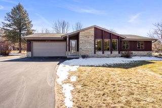 323 Porthamel COURT, Wales, WI 53183