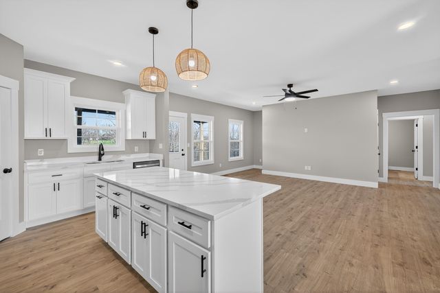 195 Lakeland Drive, Harrodsburg, KY 40330