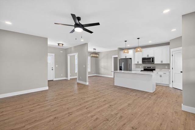 195 Lakeland Drive, Harrodsburg, KY 40330