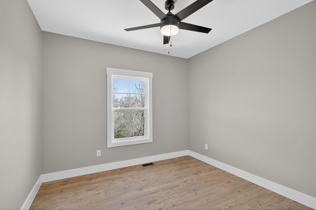 195 Lakeland Drive, Harrodsburg, KY 40330