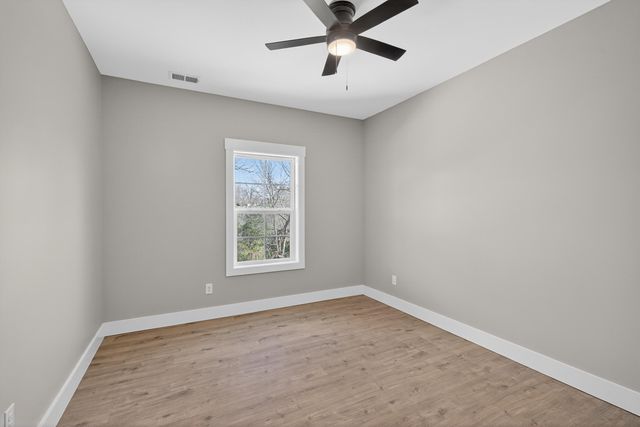 195 Lakeland Drive, Harrodsburg, KY 40330