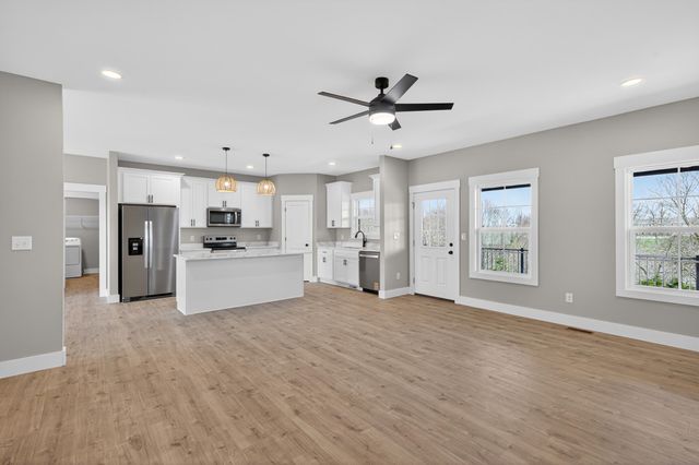 195 Lakeland Drive, Harrodsburg, KY 40330