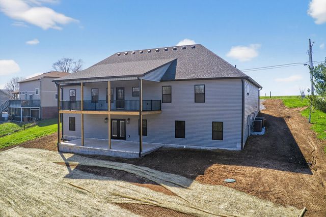 195 Lakeland Drive, Harrodsburg, KY 40330