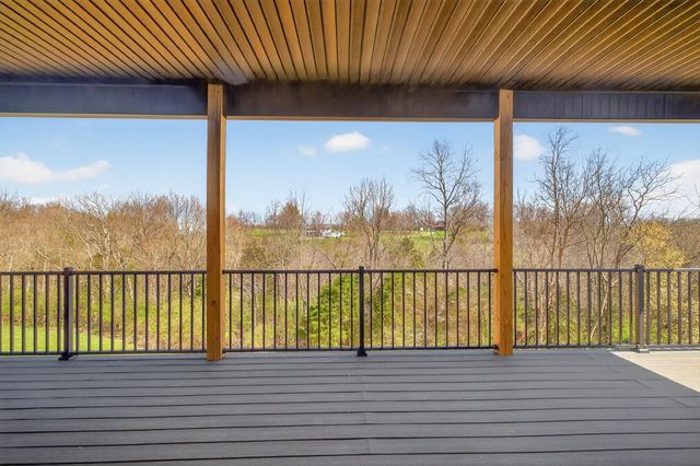 195 Lakeland Drive, Harrodsburg, KY 40330