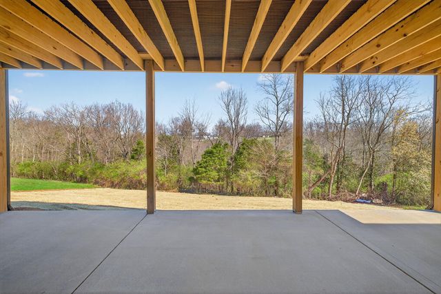 195 Lakeland Drive, Harrodsburg, KY 40330