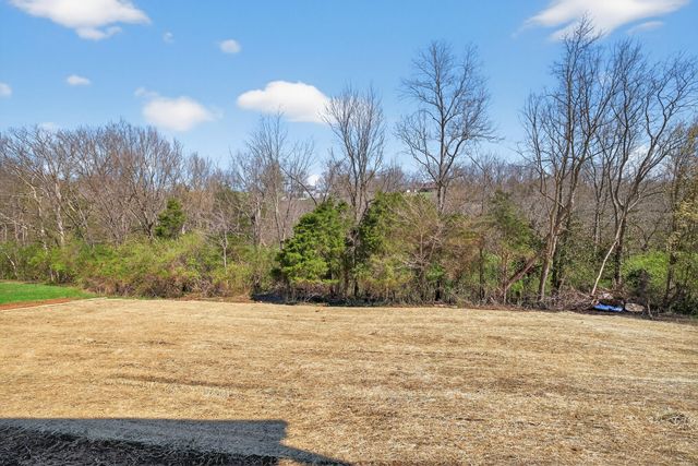 195 Lakeland Drive, Harrodsburg, KY 40330