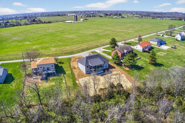 195 Lakeland Drive, Harrodsburg, KY 40330