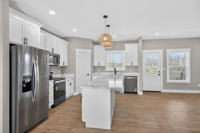 195 Lakeland Drive, Harrodsburg, KY 40330