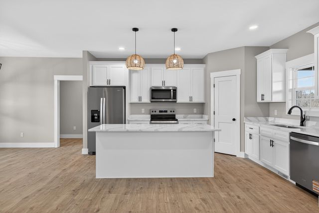 195 Lakeland Drive, Harrodsburg, KY 40330