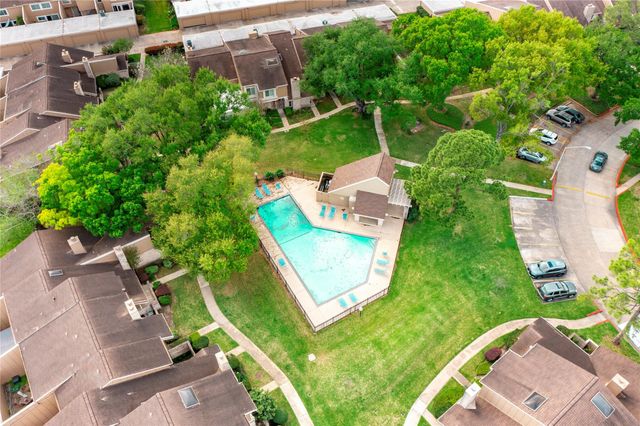 11609 Village Place Drive 175, Houston, TX 77077