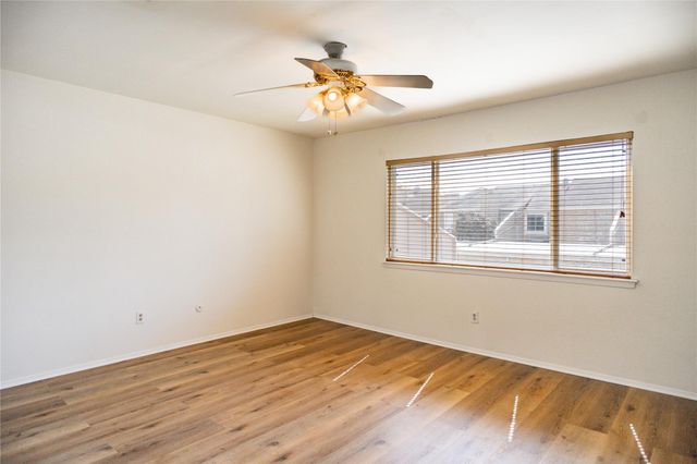 11609 Village Place Drive 175, Houston, TX 77077