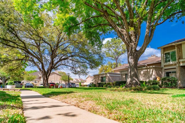 11609 Village Place Drive 175, Houston, TX 77077