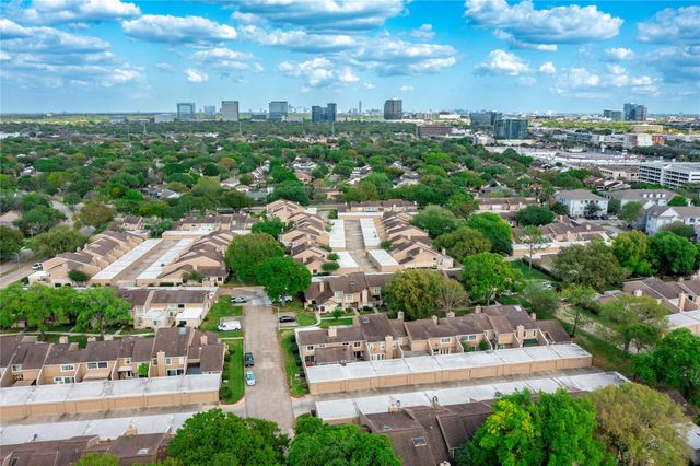 11609 Village Place Drive 175, Houston, TX 77077