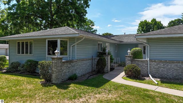 1428 E Broadway Street, Mt Pleasant, MI 48858