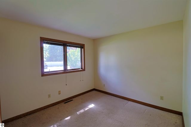 1428 E Broadway Street, Mt Pleasant, MI 48858