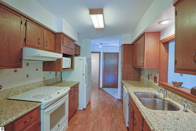 1428 E Broadway Street, Mt Pleasant, MI 48858