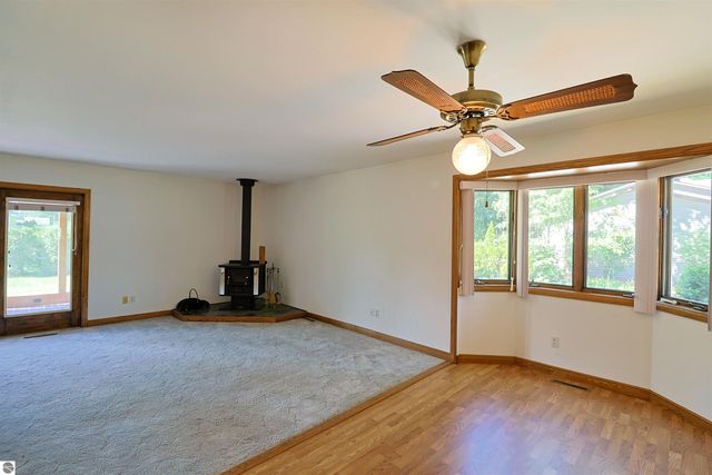 1428 E Broadway Street, Mt Pleasant, MI 48858