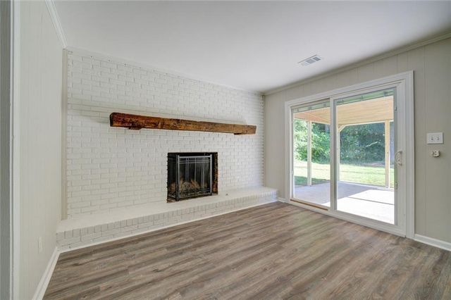 4566 Mountain Creek Drive NE, Roswell, GA 30075