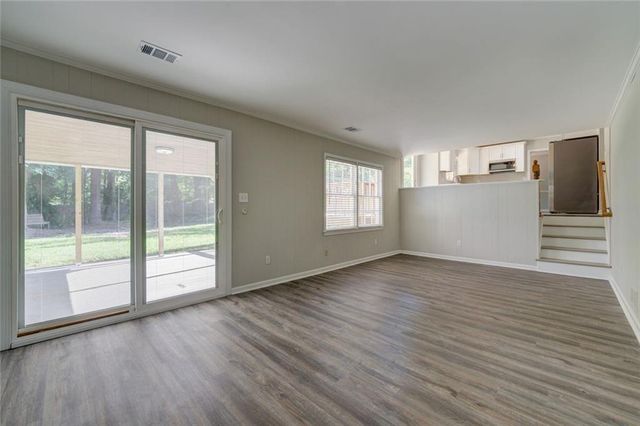 4566 Mountain Creek Drive NE, Roswell, GA 30075
