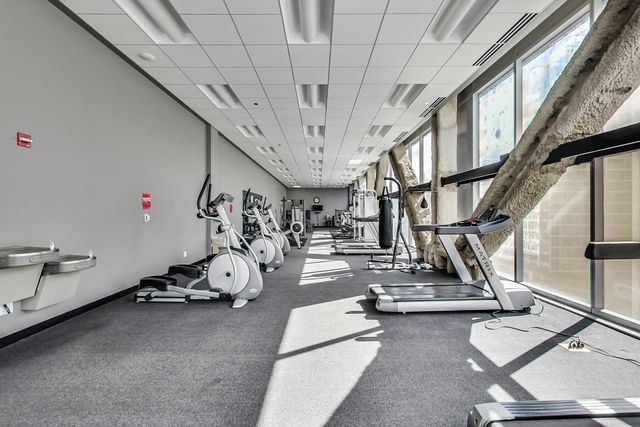 8 E RANDOLPH Street 2904, Chicago, IL 60601