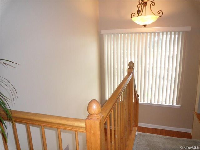 6 Blackmoor Circle, Highland Mills, NY 10930