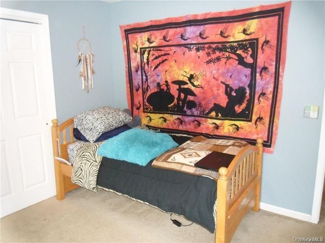 6 Blackmoor Circle, Highland Mills, NY 10930