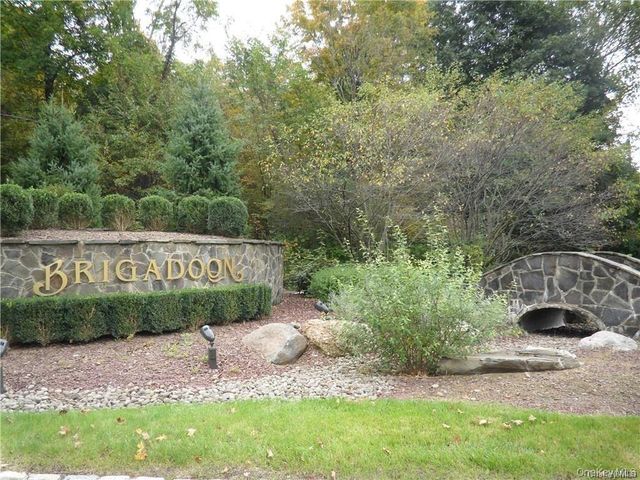 6 Blackmoor Circle, Highland Mills, NY 10930