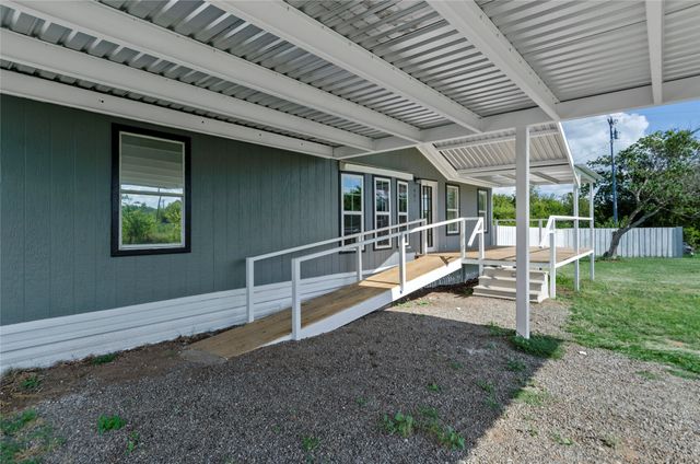 401 Barker Street, Bowie, TX 76230