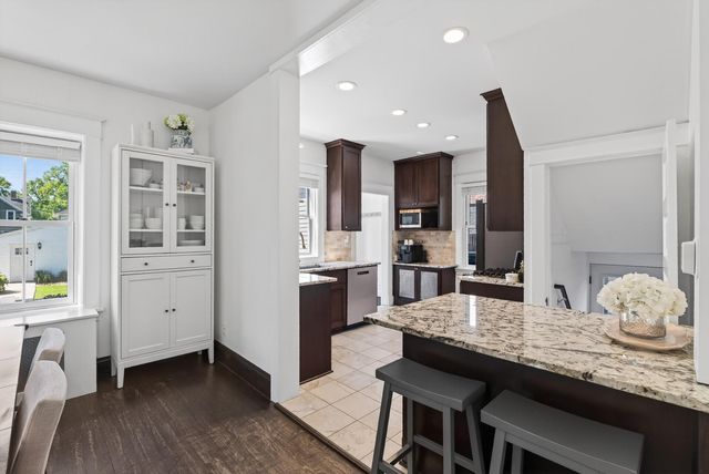 2170 Lincoln Avenue, Saint Paul, MN 55105