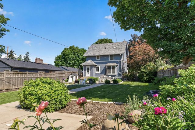 2170 Lincoln Avenue, Saint Paul, MN 55105