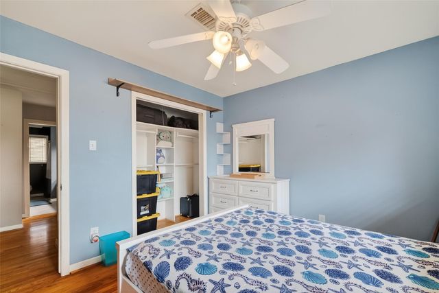 5443 Kingfisher Drive, Houston, TX 77096