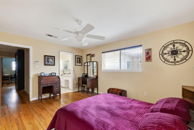 5443 Kingfisher Drive, Houston, TX 77096