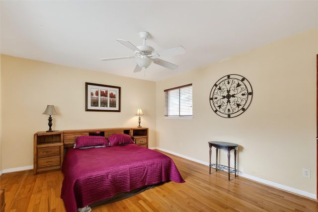 5443 Kingfisher Drive, Houston, TX 77096