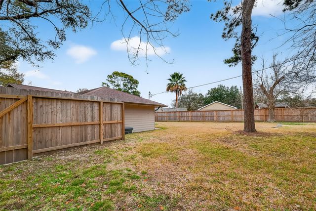 5443 Kingfisher Drive, Houston, TX 77096