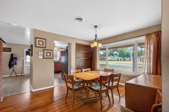 5443 Kingfisher Drive, Houston, TX 77096