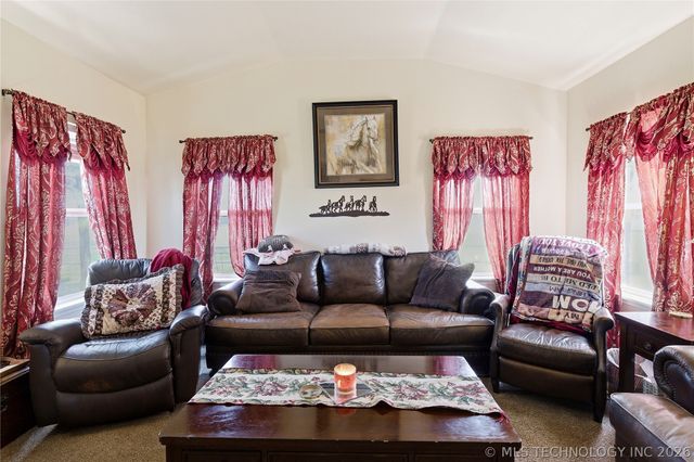 19828 S 365th East Avenue, Porter, OK 74454