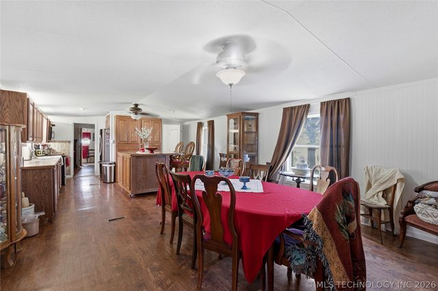 19828 S 365th East Avenue, Porter, OK 74454