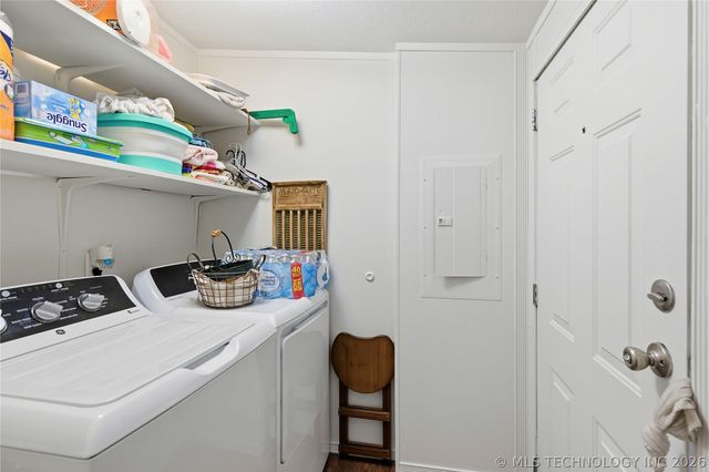 19828 S 365th East Avenue, Porter, OK 74454