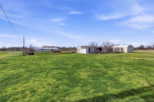 19828 S 365th East Avenue, Porter, OK 74454