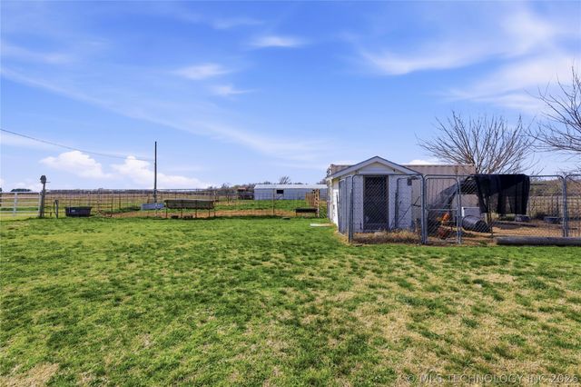 19828 S 365th East Avenue, Porter, OK 74454