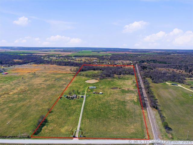 19828 S 365th East Avenue, Porter, OK 74454