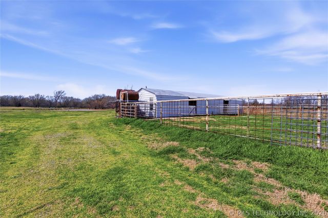 19828 S 365th East Avenue, Porter, OK 74454