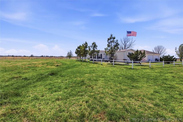 19828 S 365th East Avenue, Porter, OK 74454