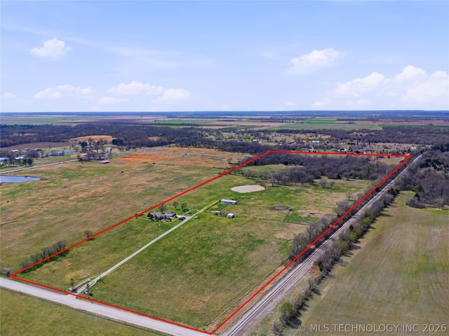 19828 S 365th East Avenue, Porter, OK 74454