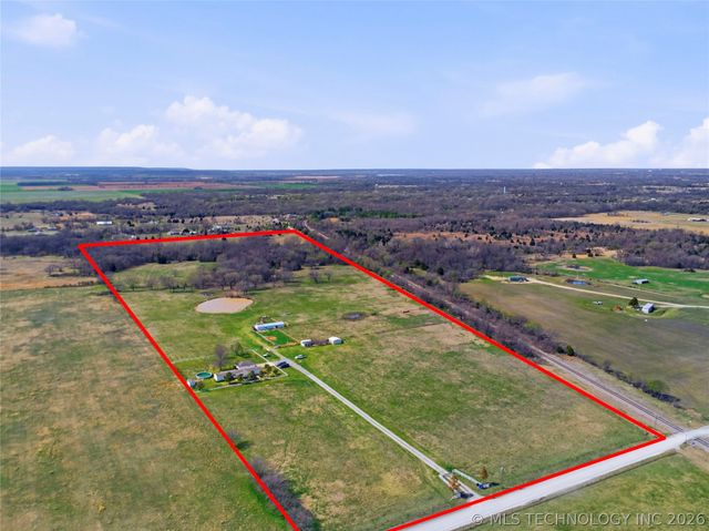 19828 S 365th East Avenue, Porter, OK 74454