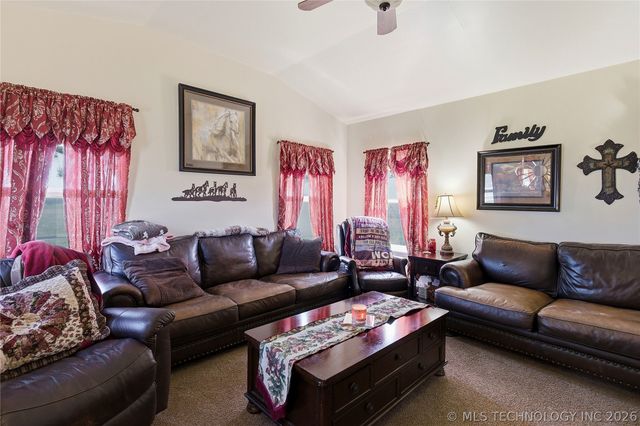 19828 S 365th East Avenue, Porter, OK 74454