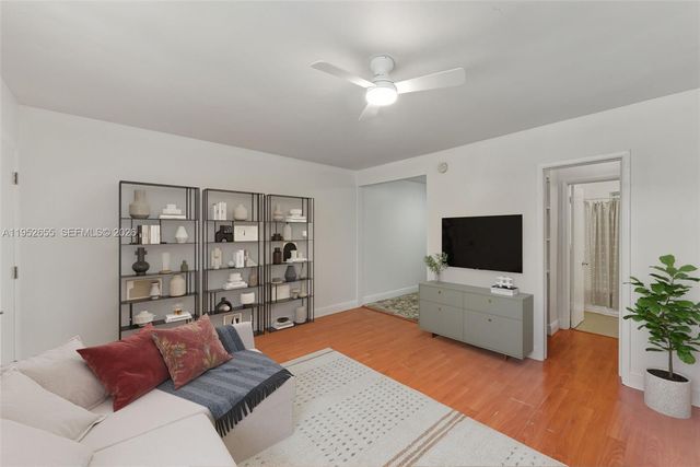 645 NE 77th St 17, Miami, FL 33138