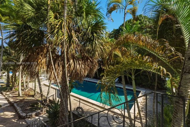 645 NE 77th St 17, Miami, FL 33138